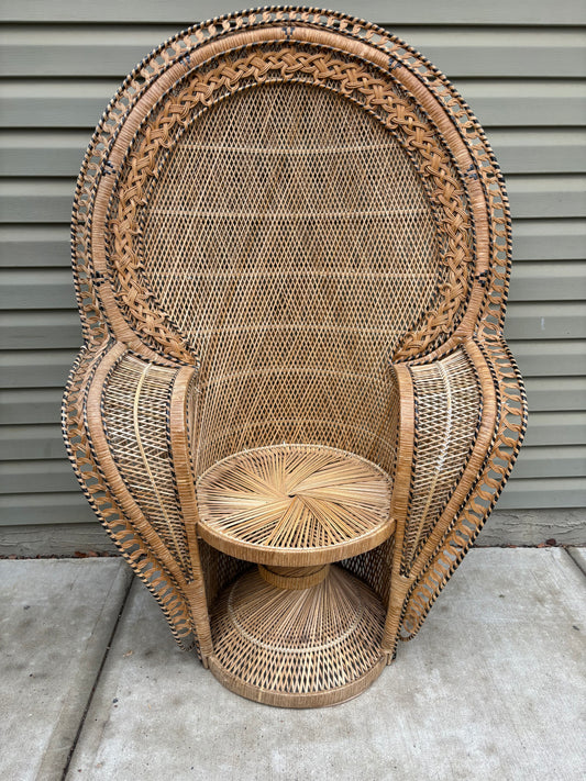 Large Wicker Cobra Peacock Chair